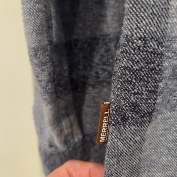 Merrell Blue Textured Button-Up Shirt - Picture 8 of 13
